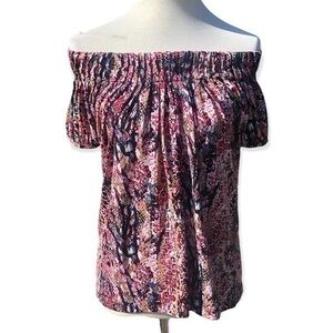 Style & Co. women’s medium off the shoulder short sleeve top